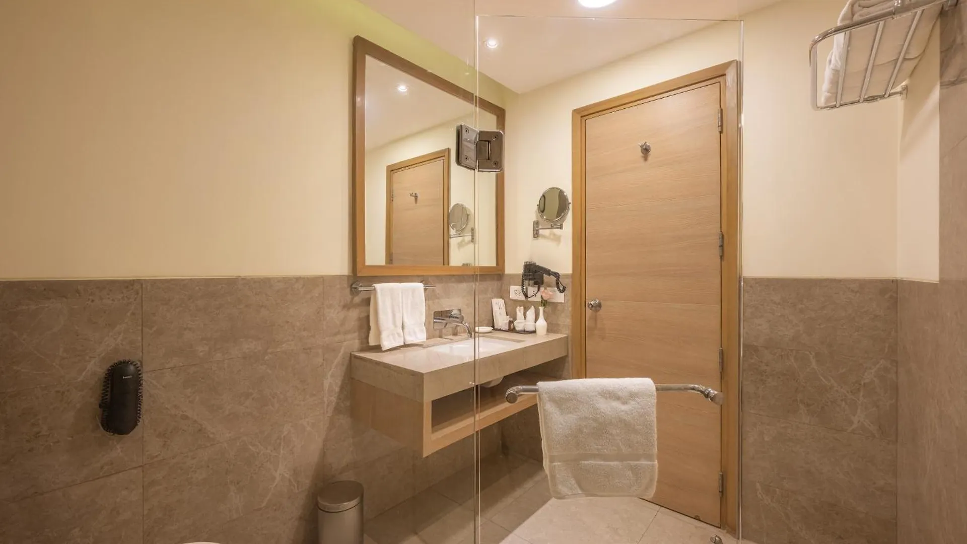 Echor Shimla Hotel - The Zion 4*,  인도